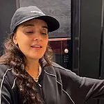 "איזה ניצחון לאכול את זה כאן": אמילי דמארי בישלה את 'מנת השבי'