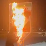 מבני שלטון הוצתו, תמונות של חמינאי נשרפו: המחאות באיראן מחריפות