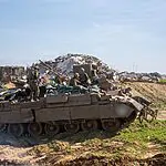 מעבר לקו הצהוב: צה"ל השמיד מנהרת טרור עם מצבורי נשק