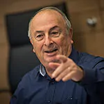 אמיר אוחנה סופד: "זכה לכבוד מכל חלקי הבית וגם לכינוי החיבה – הסנאטור"