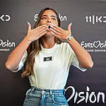 נועה קירל התבקשה להתלבש יותר צנוע לפני ריאיון – ונענתה בשמחה: "מכבדת את כולם"