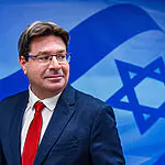 הקונסול אקוניס נשאל אם צפוי להיפגש עם ממדאני בקרוב – זה מה שהוא השיב