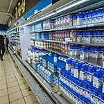 על רקע המחלוקת על רפורמת החלב: המסר של שר האוצר לרפתנים