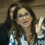 מירב בן ארי מדברת על החוק הכי חשוב שלה ומפרגנת ליו"ר הקואליציה