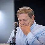 עשרים וארבע שנים אחרי: התמונה המטלטלת של האב השכול