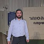 צבי סוכות בביקור אצל בצלאל זיני: "מאמין בחפותו"