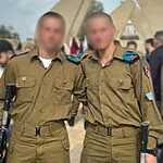 מהלידה ועד צה"ל: אחים תאומים סיימו זה לצד זה קורס קצינים