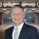 "המחבל בחליפה" לא יקבל קרקע: עיריית ירושלים נענתה לזעקת ההורים השכולים