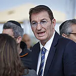 "יש כאן אצבע אלוהים": השיחה של חבר הכנסת ביסמוט עם השגריר האמריקני