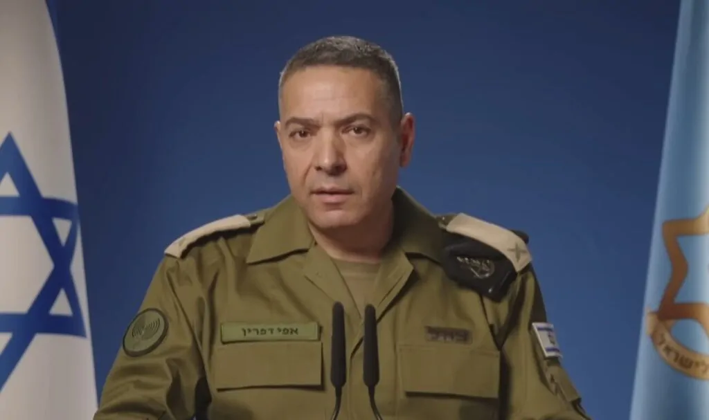 לקראת ההסלמה באיראן: הצהרה מיוחדת של דובר צה"ל | שידור ישיר