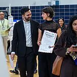 לא פחות גרועה מבעלה: רעייתו של ממדאני מעורבת בקמפיינים אנטי-ישראליים