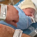 "אין ניצחון גדול מזה": הדובר של הח"כ הפך לאבא – ושלח מסר לדונלד טראמפ