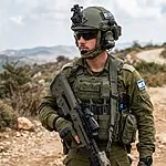 המדריך המלא – איך לבחור קסדה טקטית ולמה היא הפריט הכי חשוב שלכם