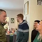 "האמא של הלוחמים": המתנה של הקצין לאישה שמבשלת לחיילים תחת אש