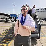 נועם בתן נחת בארץ