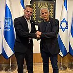 ח"כ בועז טופורובסקי פורש מהפוליטיקה. לפיד: "מודה על שנים של שירות לציבור הישראלי. מאחל לו בהצלחה בהמשך דרכו"