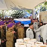 אלפים ליוו בדמעות למנוחות את סמ"ר מיכאל טויקין ז"ל, לוחם סיירת גבעתי בן 21 בלבד, שנפל בקרבות בדרום לבנון