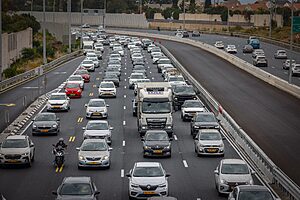 מבקר המדינה חושף: הרשויות המקומיות הרוויחו 44 מיליון ש"ח ממצלמות חניה – אך פגעו בפרטיות הנהגים