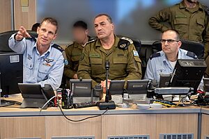הרמטכ"ל אייל זמיר ובכירי הצבא מפקדים ברגעים אלו על תקיפות צה"ל באיראן מבור חיל האוויר