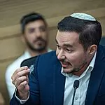 חבר הכנסת דן אילוז מהליכוד צפוי לעזוב את המפלגה, כך פרסם העיתונאי עמית סגל