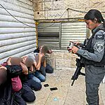 מרדף בלוד: נהגת ניסתה להימלט והובילה את מג"ב ל-35 שב"חים בדירת מסתור