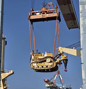 כחלק מבצע רכש: ציוד צבאי ואמצעי לחימה מארה"ב הגיעו לנמל חיפה