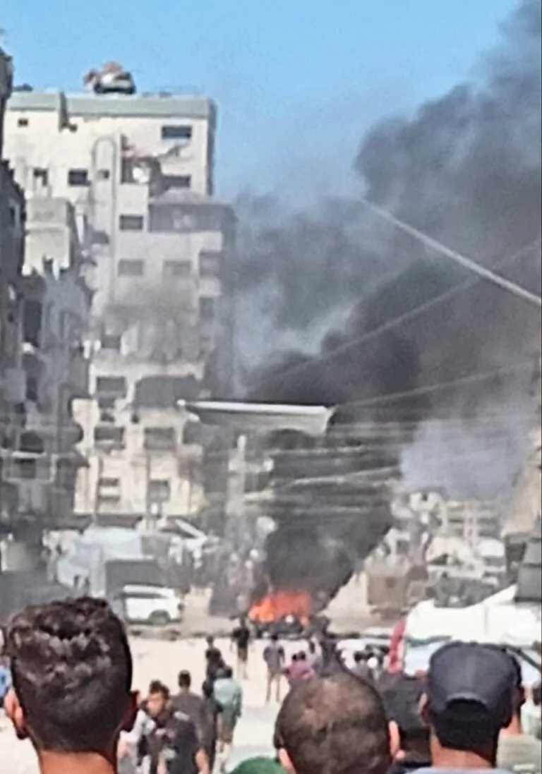 דיווחים ברצועה: כלי רכב שנסע במערב העיר עזה הותקף מהאוויר