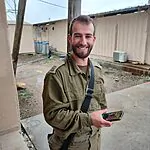 גיבור במותו: רס"ן הראל בירנשטוק הי"ד מנוקדים נפל בקרב בלבנון. בן 34 בנופלו