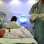 משרד הבריאות מעדכן: חשש לאירוע חריג באסותא רמת החייל – בדיקה גנטית פרטית שביצעה אם במעבדה בחו״ל העלתה חשש כי תורם הזרע שממנו נולדו ילדיה אינו תואם גנטית לתורם שיועד לה