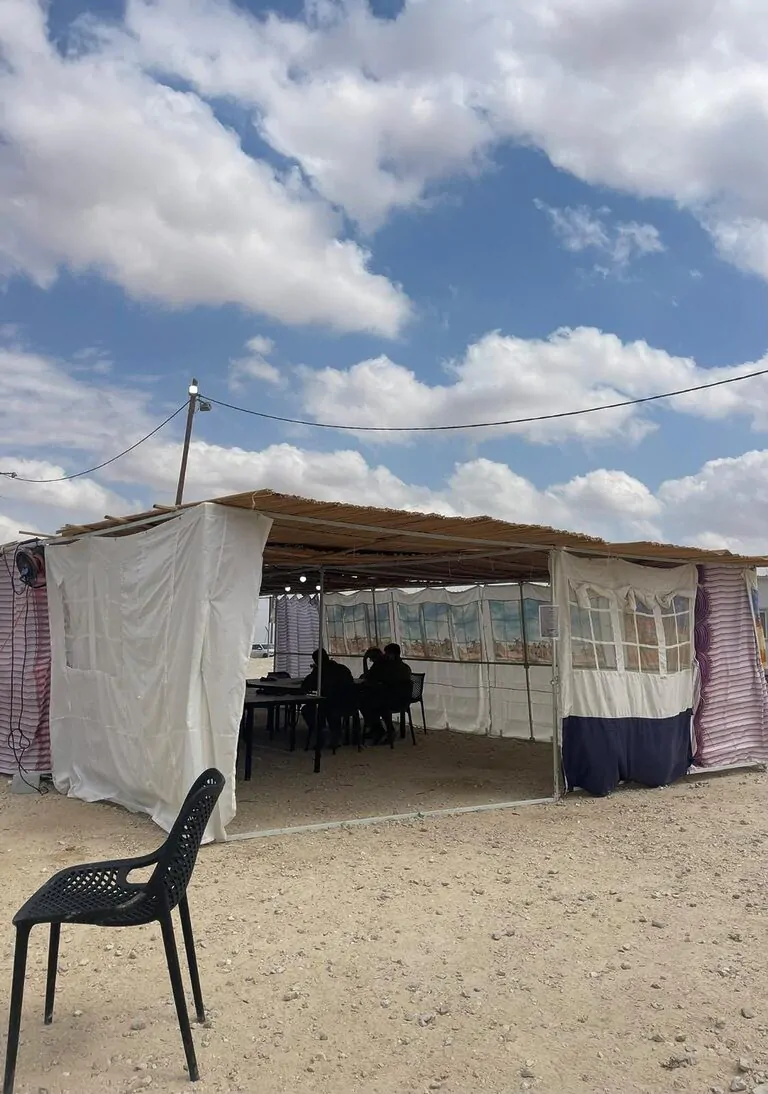 החיילים הפרוסים ברצועת עזה חוגגים את סוכות