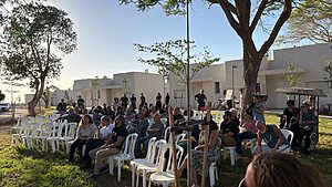 שלוש שנים לאחר טבח ה-7 באוקטובר, נחנכה היום בקיבוץ נירים שכונת הצעירים שנחרבה ונבנתה מחדש בסיוע מנהלת תקומה, וכבר אכלסה 28 משפחות מקומיות