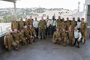 הרמטכ״ל בטקס סיום קורס הקצינים הראשון של חטיבת החשמונאים: ״אתם עושים היסטוריה ופורצים דרך חדשה. אני רואה בחברה החרדית חלק בלתי נפרד מהחברה הישראלית״