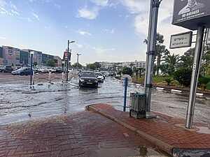 גשמים ירדו במהלך השבת בנגב: חלקים מהעיר אילת הוצפו לזמן קצר בעקבות עוצמת המשקעים