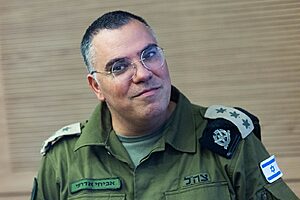 אחרי שני עשורים כדובר צה״ל בערבית: אביחי אדרעי עתיד להצטרף לחדשות 12 כפאנליסט ומומחה לעולם הערבי