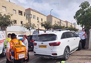 חובש איחוד הצלה שהגיע למקום סיפר: "צוות המעון מסרו כי התינוקות והפעוטות חשו ברע ותסמיני אלרגיה קלים – לאחר שאכלו דג טונה מקופסת שימורים. הענקנו להם סיוע רפואי ראשוני ובשלב זה מצבם מוגדר קל"