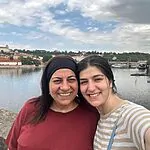 מלי וליאל יהלומי, שנעלמו באוסטריה ואותרו לפני כחודשיים בארגנטינה לאחר חיפושים, נעצרו בנמיביה בחשד שהשתמשו בדרכונים מזויפים